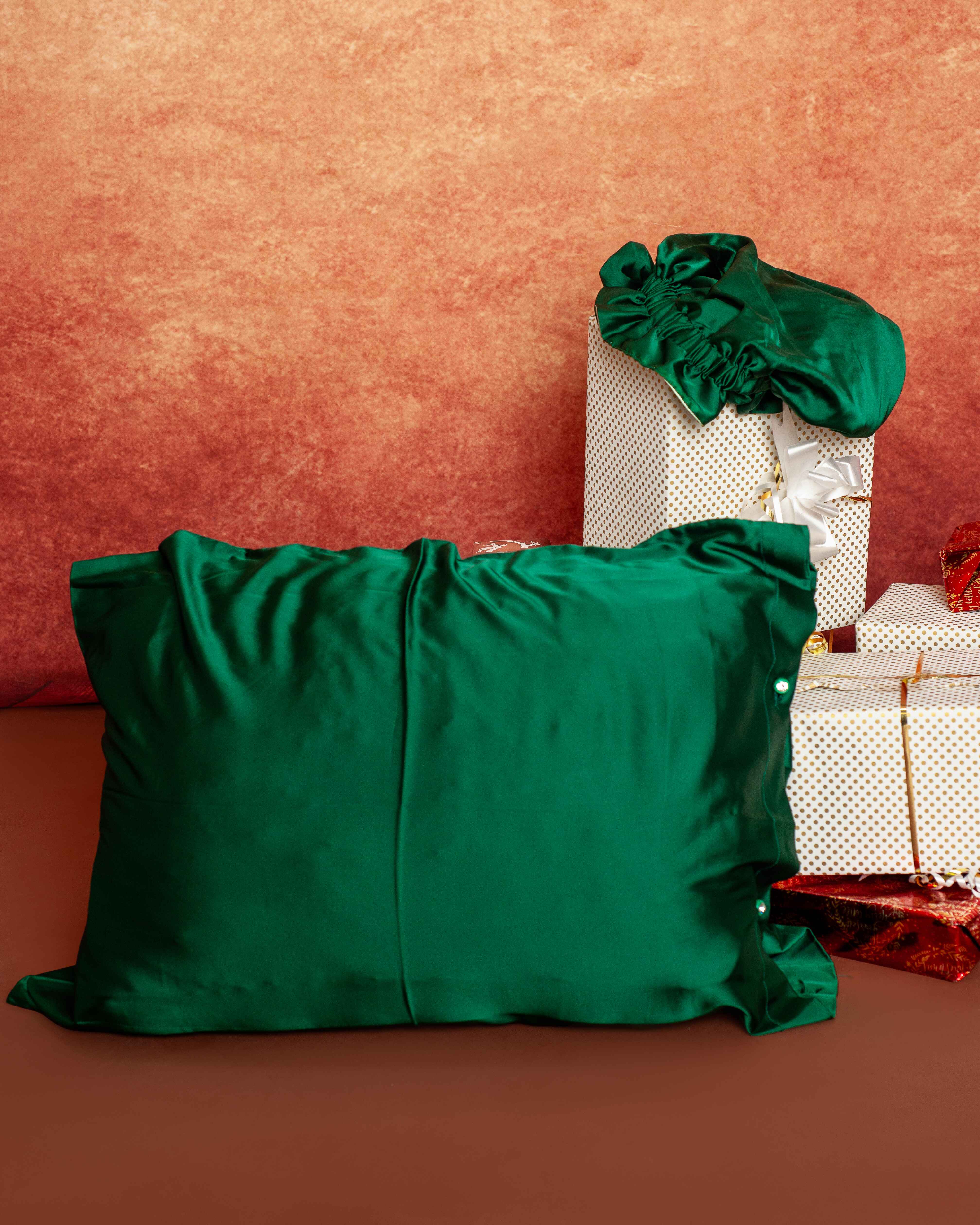 Adriane Festive Bundle- Pillow Case, Hair Bonnet.